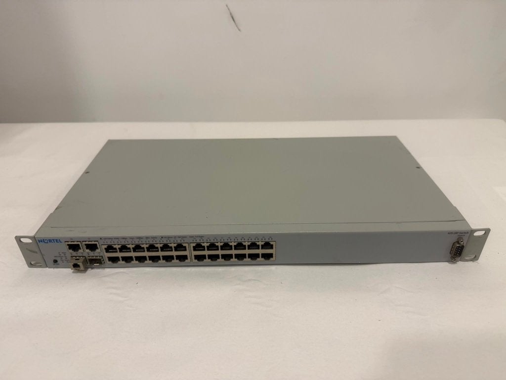 Nortel 425-24T schakelaar, Computers en Software, Routers en Modems, Ophalen, Gebruikt, Router