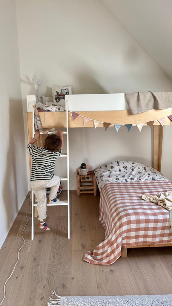 OEUF Perch Twin Bunk Loft Bed, Kinderen en Baby's, Kinderkamer | Stapelbedden en Hoogslapers, Ophalen, Zo goed als nieuw, Hoogslaper