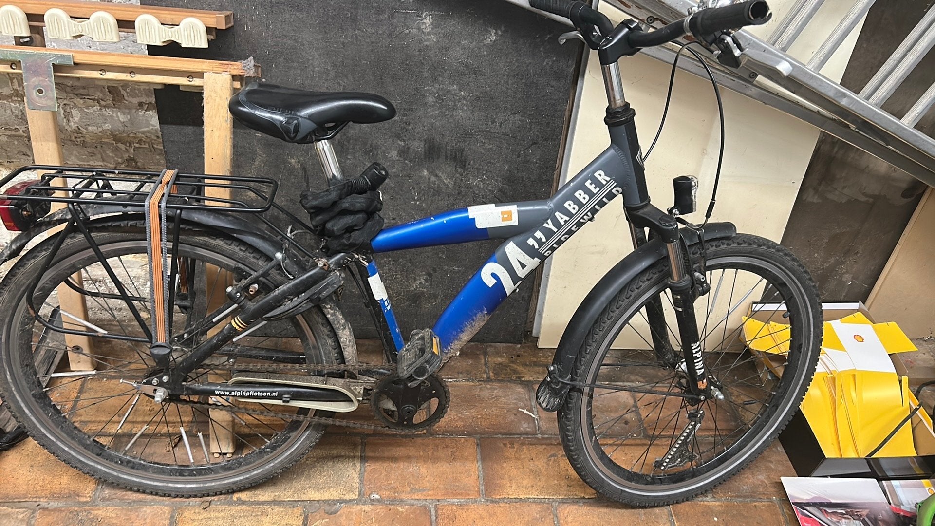 Blauwe kinderfiets 24 inch, Ophalen, Gebruikt, Terugtraprem, 24 inch