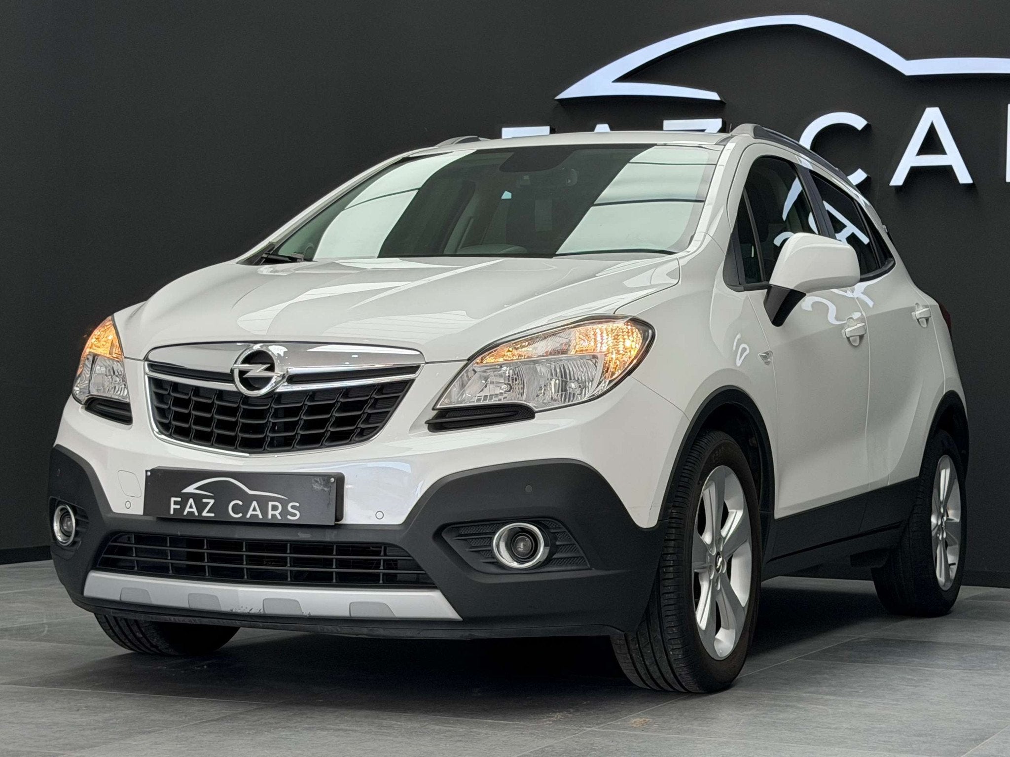 Opel Mokka 1.6i * 1ER PROP + GPS + CLIM + GARANTIE *, Voorwielaandrijving, Stof, Gebruikt, 4 cilinders