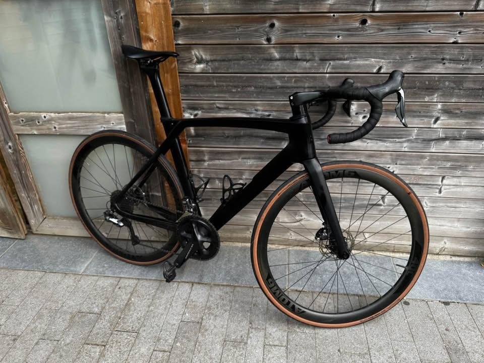 Atom6 Auro carbon - Ultegra DI2 - carbon wielen, Autres marques, Comme neuf, Enlèvement, 53 à 57 cm