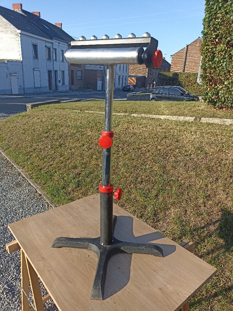 Servante d'atelier, Enlèvement, Comme neuf
