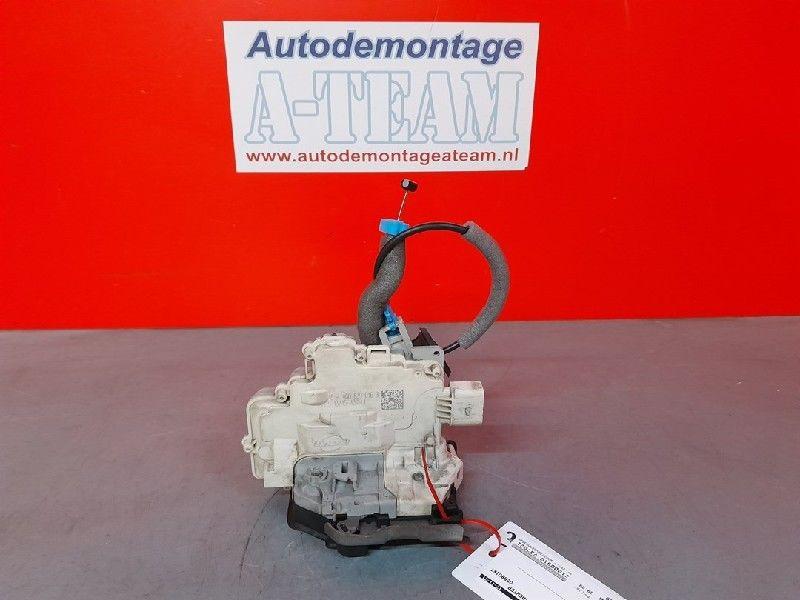 PORTIERSTANGEN RECHTS ACHTER Audi A3 Sportback (8VA / 8VF), Gebruikt, Audi