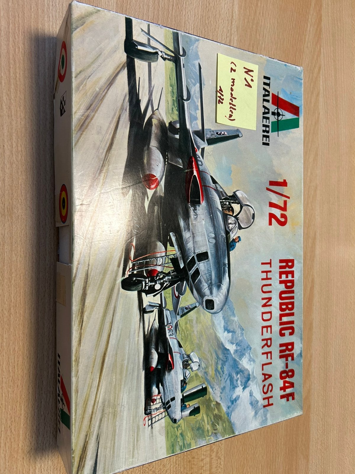 Vintage Italaerei/Italeri Republic RF-84F Thunderflash, Comme neuf, 1:72 à 1:144, Avion, Italeri