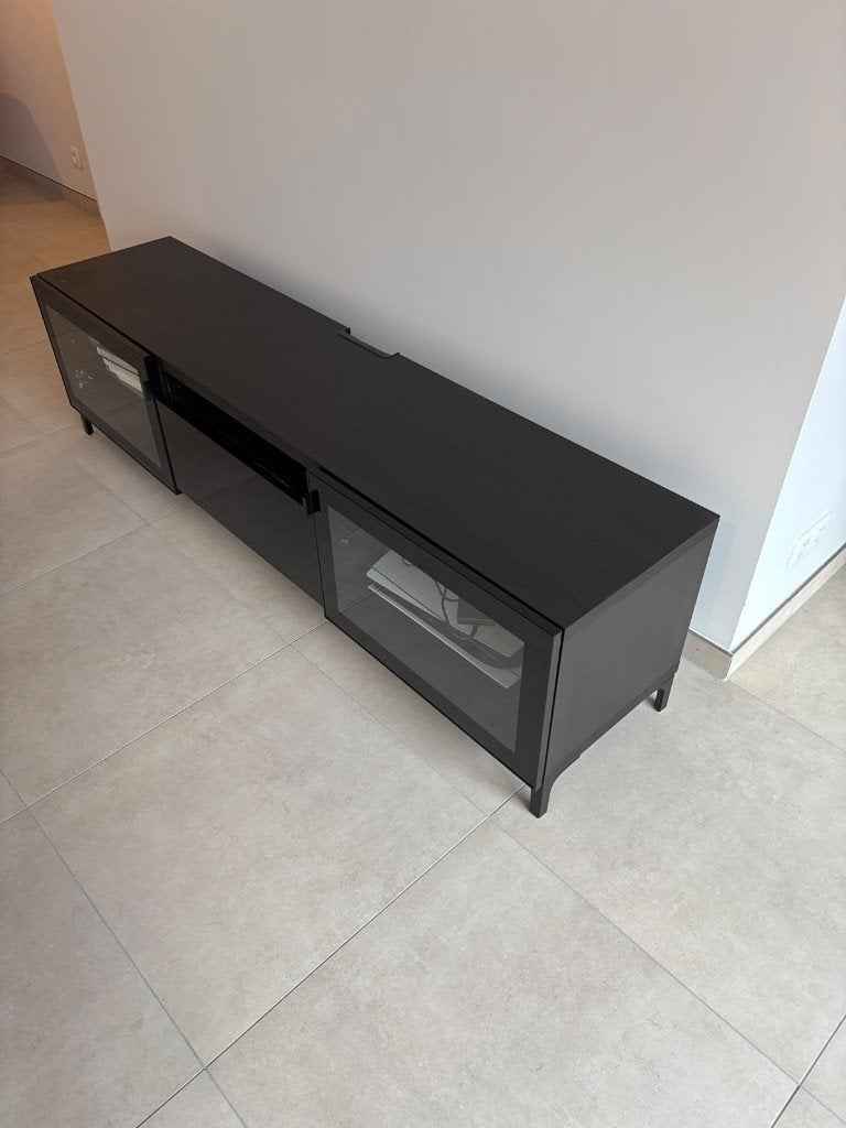 Moderne zwarte tv-kast met glazen deuren, Ophalen, Hedendaags, modern, 150 tot 200 cm, Overige houtsoorten