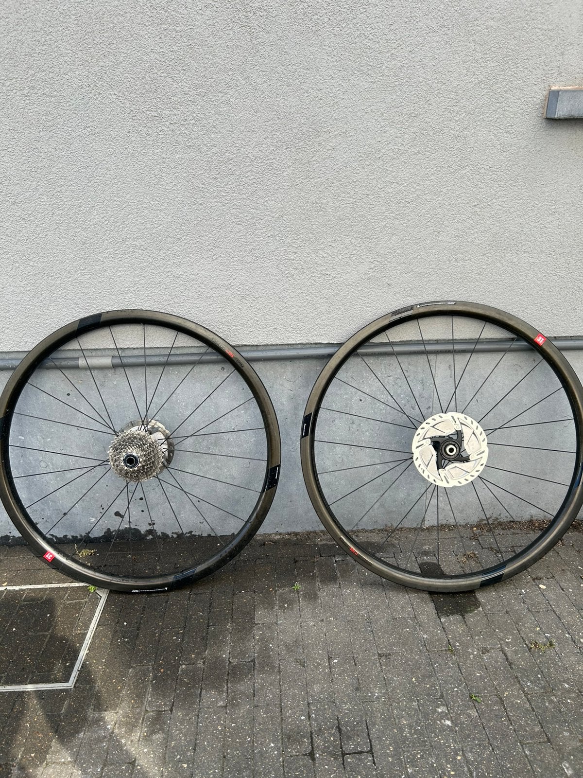Set carbon racefietswielen 3T Discus C35 team, Fietsen en Brommers, Gebruikt, Racefiets, Carbon, Ophalen