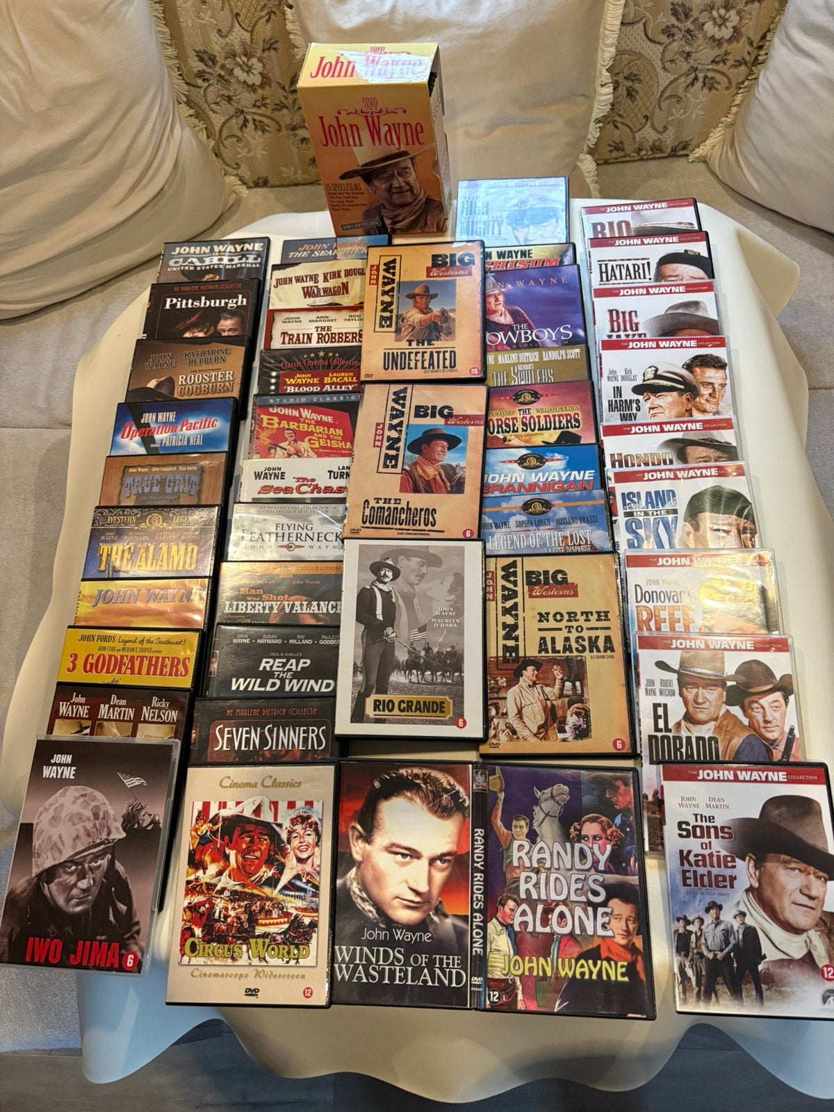 Dvd collectie john wayne, Ophalen, Zo goed als nieuw