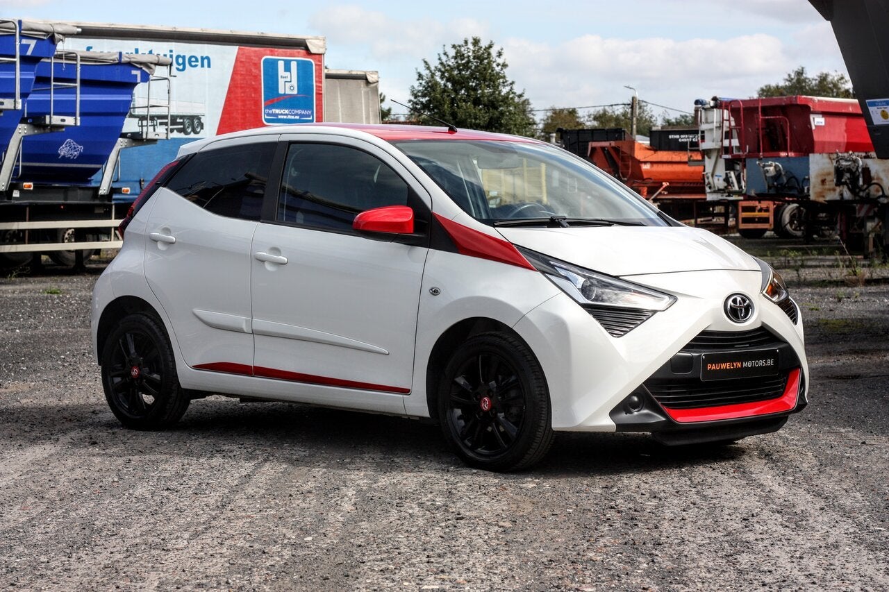 Toyota Aygo 1.0 VVT xplayII/ CruiseControl/ Carplay/ Camera, Autos, 0 kg, Achat, Euro 6, Entreprise