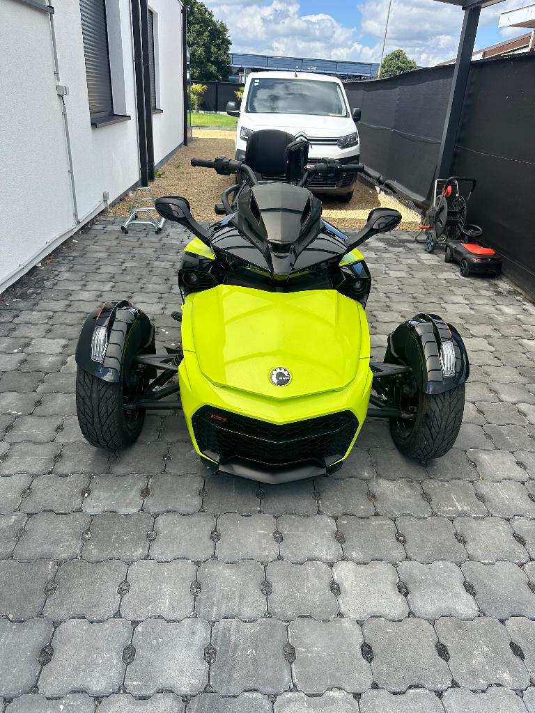Can am, 1330 cc, 3 cilinders, Meer dan 35 kW
