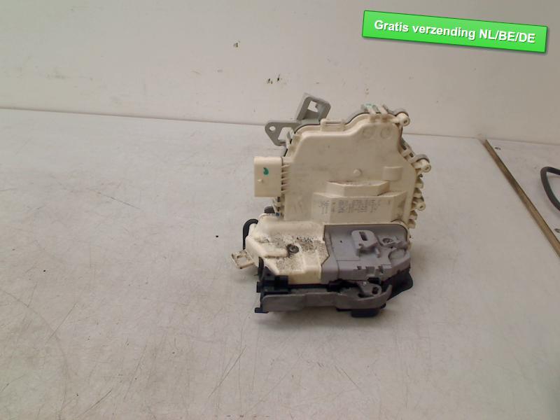 SERRURE DE PORTE ARRIÈRE GAUCHE A4 Avant (B8) (8K0839015C), Autos : Pièces & Accessoires, Carrosserie & Tôlerie, Arrière, Dhr. R. de Gouw