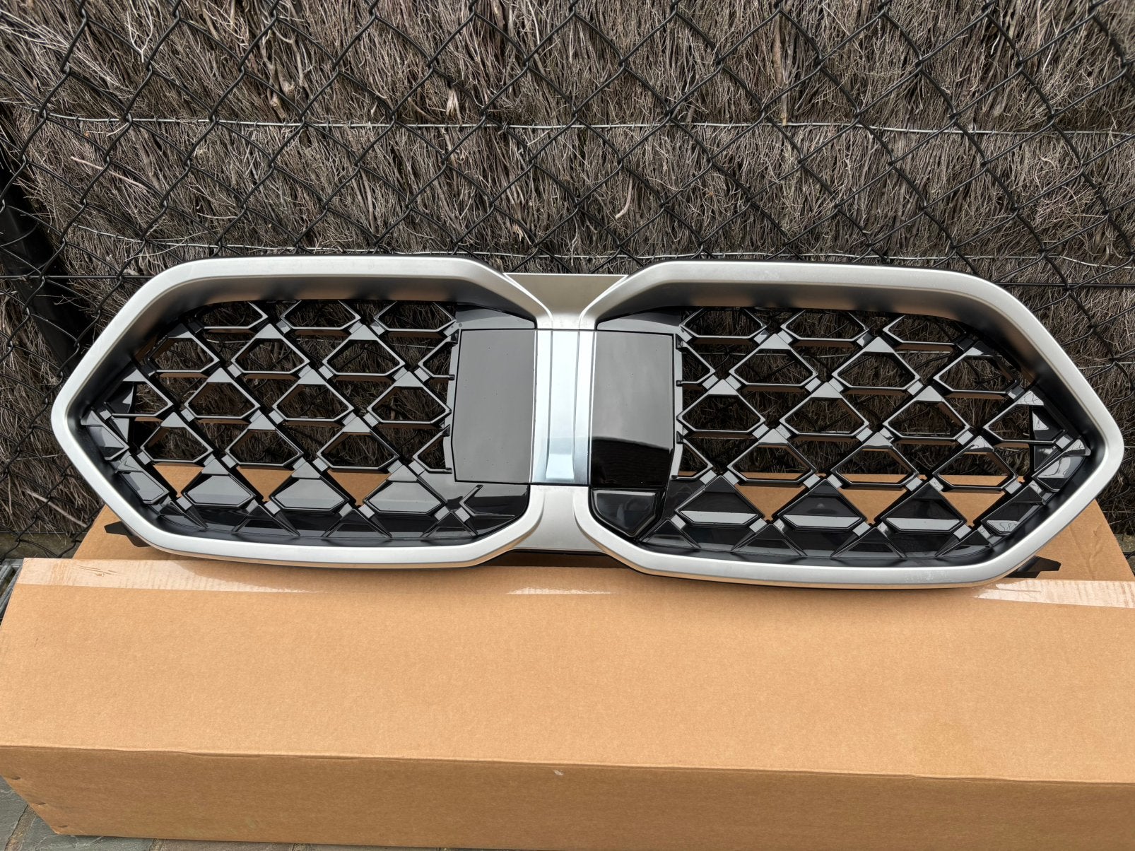 Calandre neuve BMW X2 (2026), Autos : Divers, Enlèvement