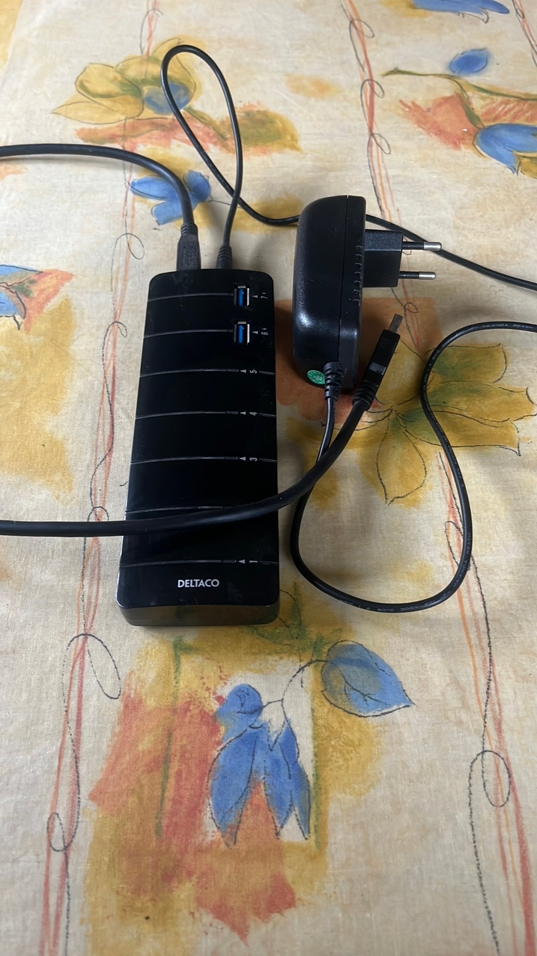 Usb hub deltaco, Télécoms, Enlèvement, Comme neuf
