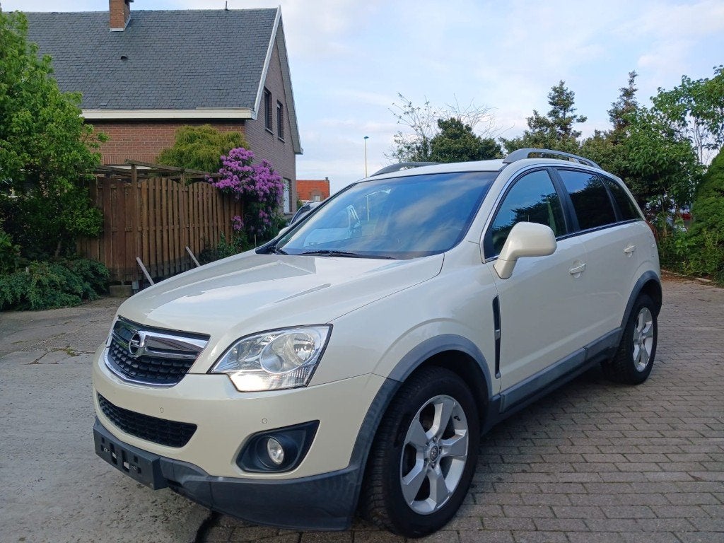 Opel Antara – 2.2 Diesel Automaat Euro 5 Bj 2012 159000km, Auto's, Opel, Euro 5, Zwart, 2000 kg, Beige