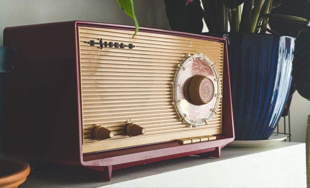 Vintage Siera radio (Bluetooth 5.0), Ophalen, Refurbished, Radio