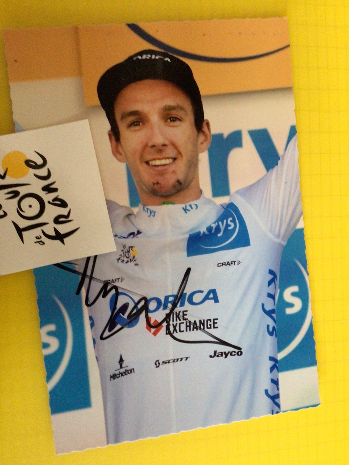 Wielerkaart 2016 tour de france adam yates signe, Postzegels en Munten, Verzenden