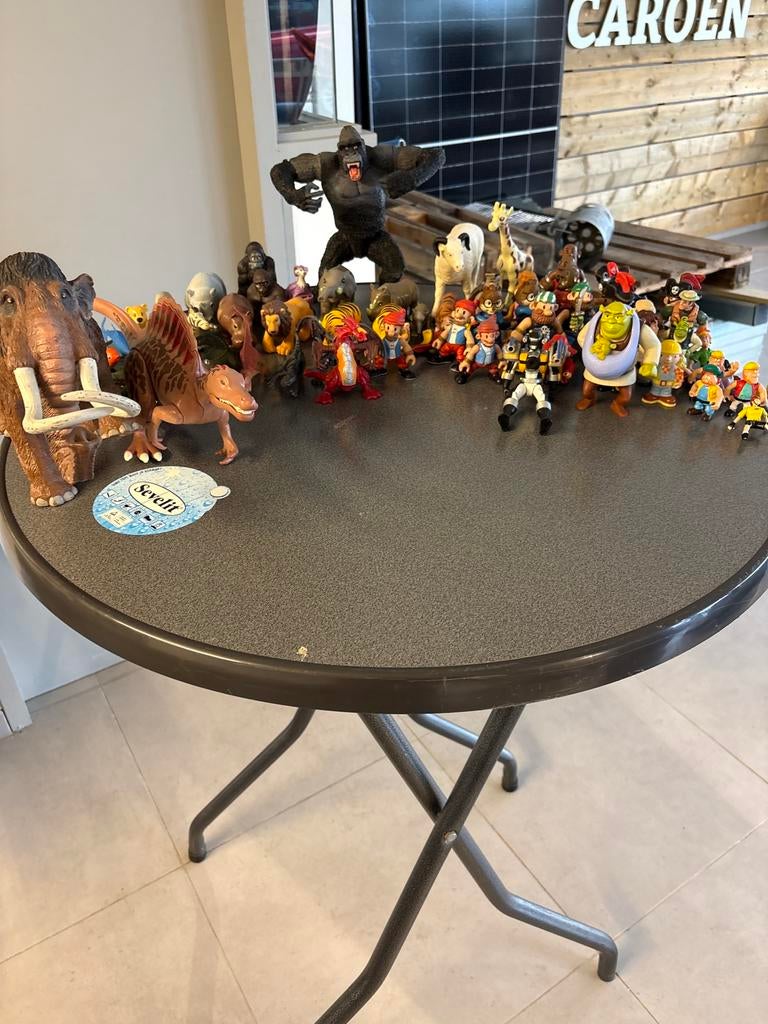 Grote lot speelgoedfiguren dieren, dino’s, Shrek, King Kong, Ophalen, Zo goed als nieuw