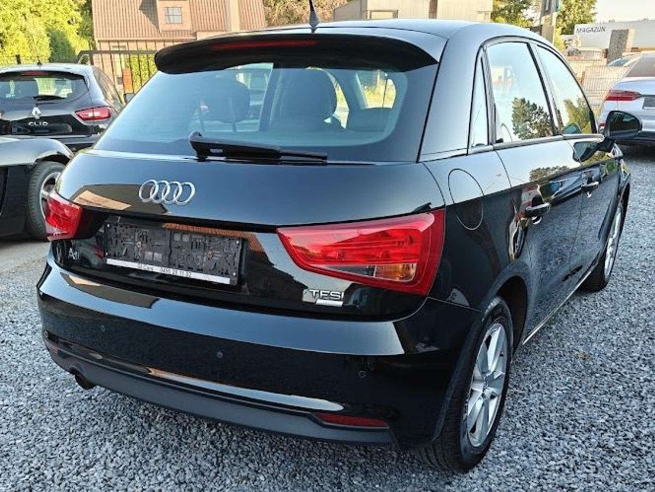 Audi A1 Sportback A1 1.0 TFSI ultra Design (bj 2015), Auto's, Voorwielaandrijving, 4 zetels, Stof, Zwart