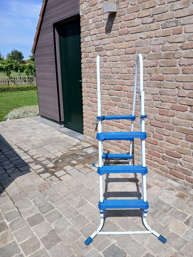 Zwembadladder, Tuin en Terras, Ophalen, Gebruikt, Ladder
