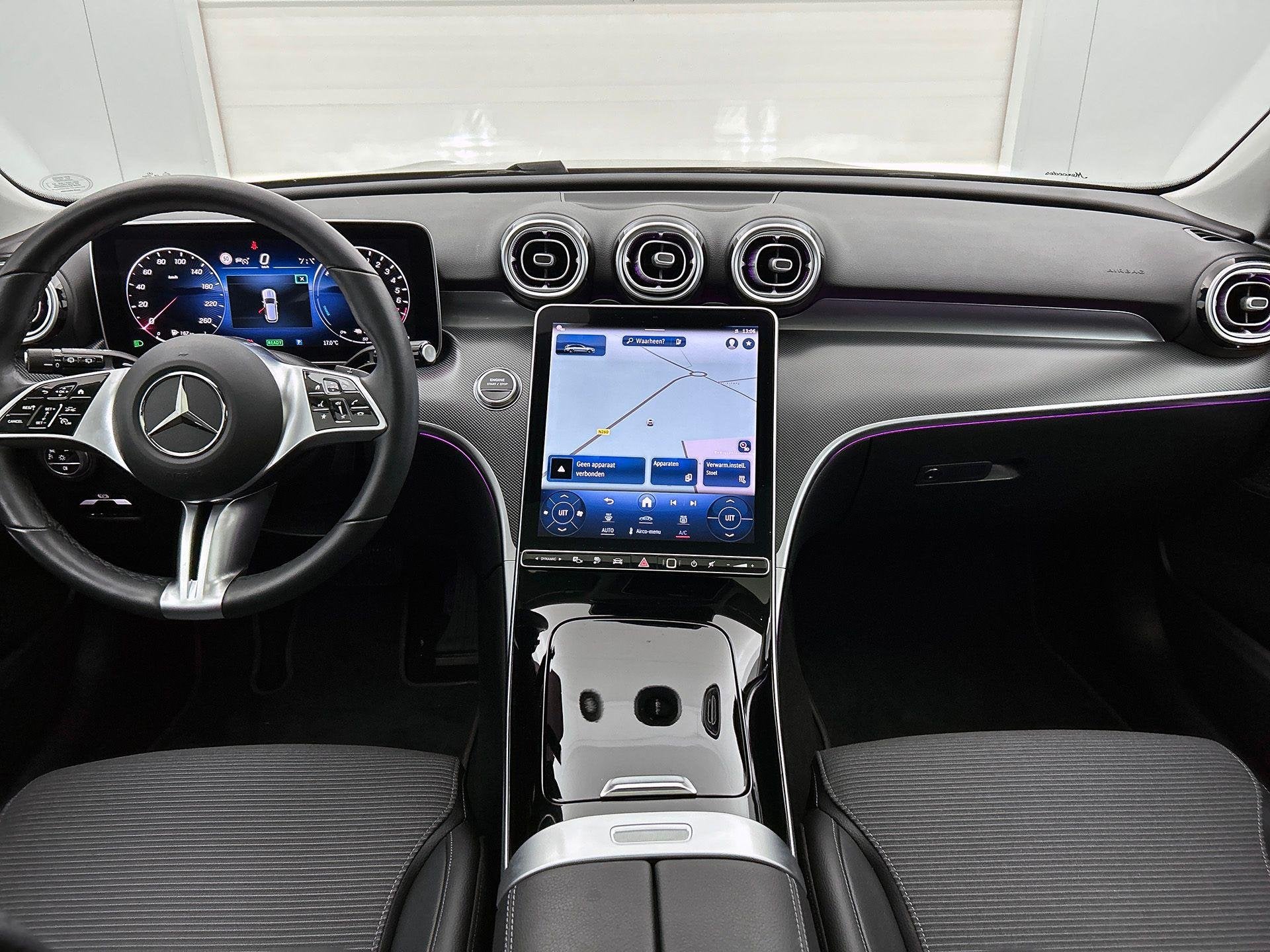 Mercedes-Benz C-Klasse 300 e Break Luxury Line | Smartphone, Automaat, Dealer onderhouden, 4 cilinders, Zwart