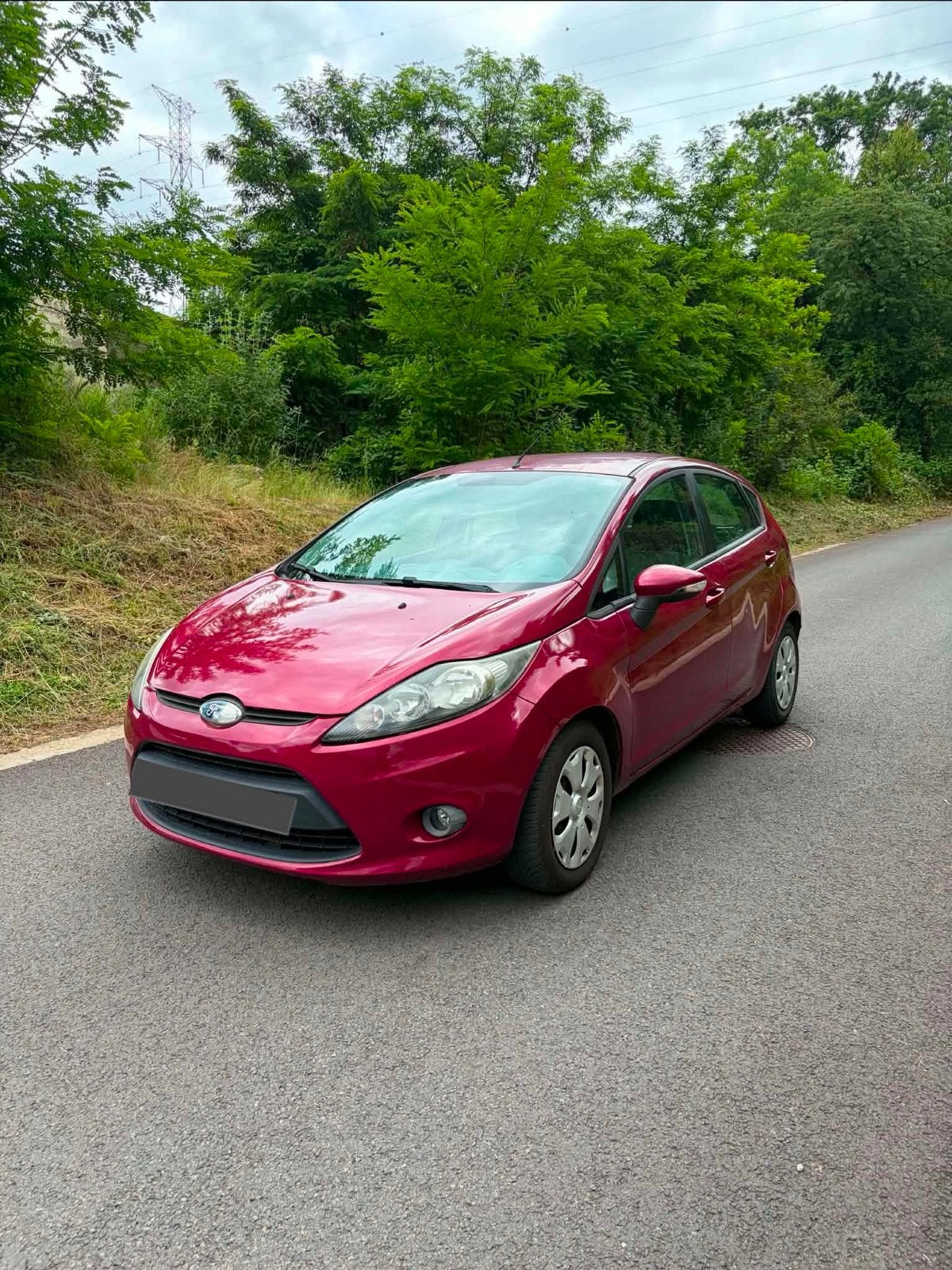 Ford fiesta 1.6 Tdci prête à immatriculer, Auto's, Ford, Stof, 1600 cc, Bedrijf, Fiësta