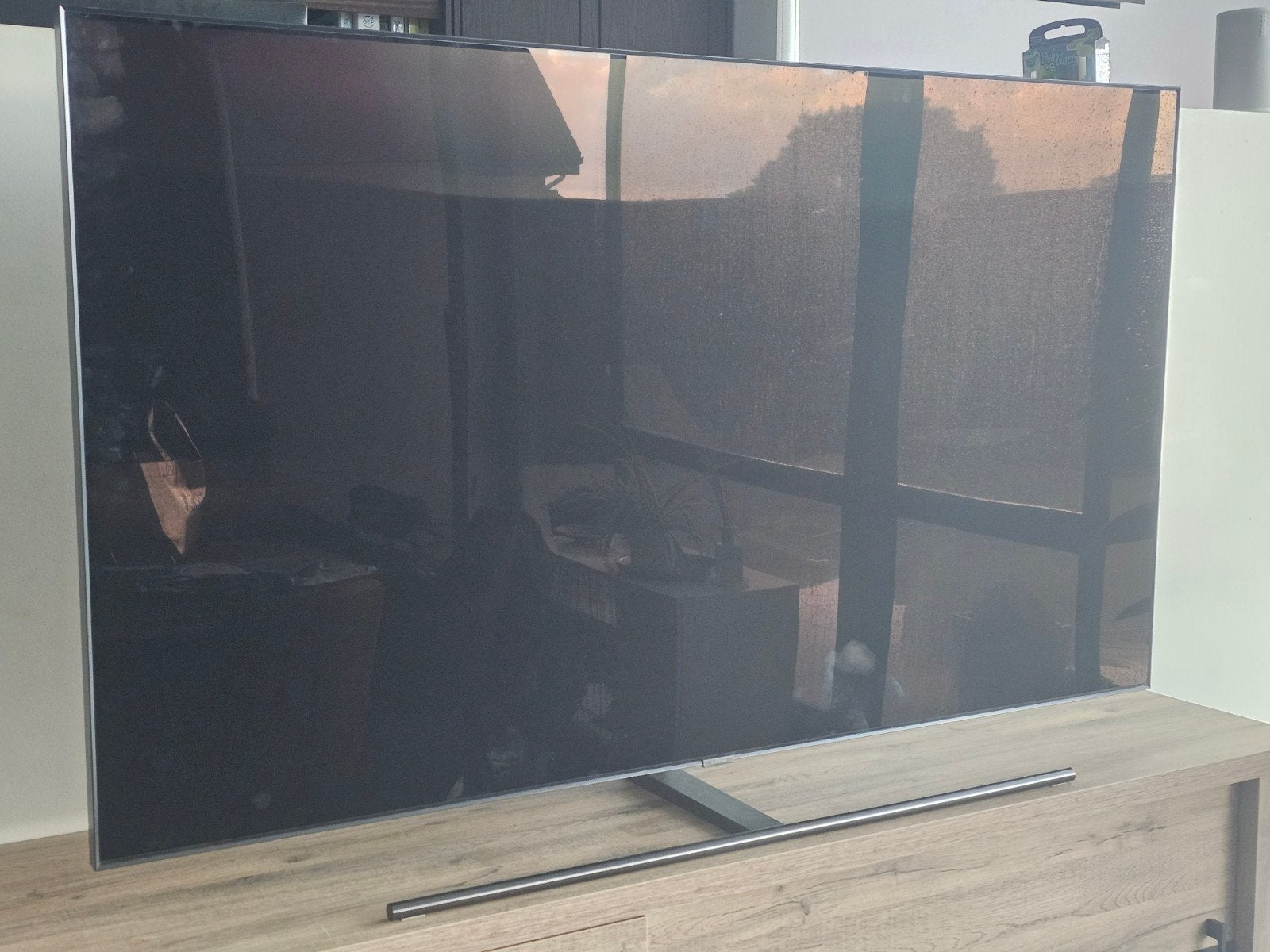 Samsung QLED 65" QE65Q9FN — Il manque un boîtier de connexio, Enlèvement