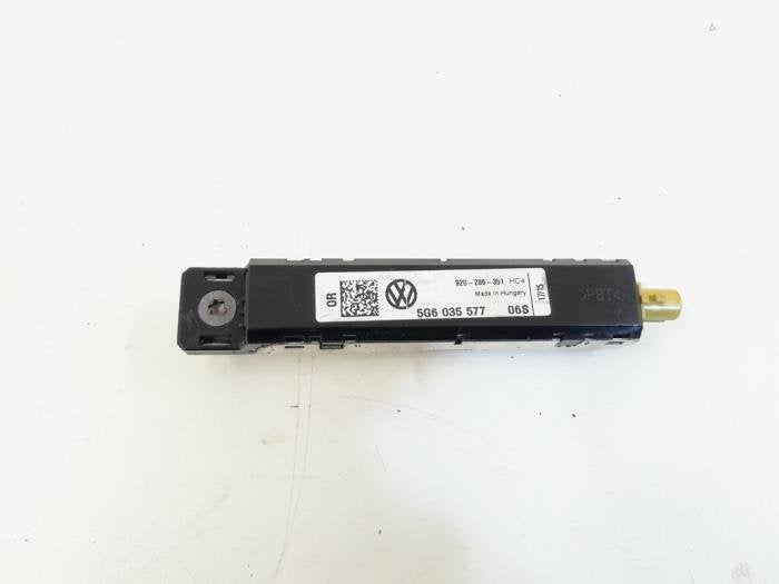 Antenne amplificateur d'un Volkswagen Golf, Volkswagen, -, 3 mois de garantie, Utilisé