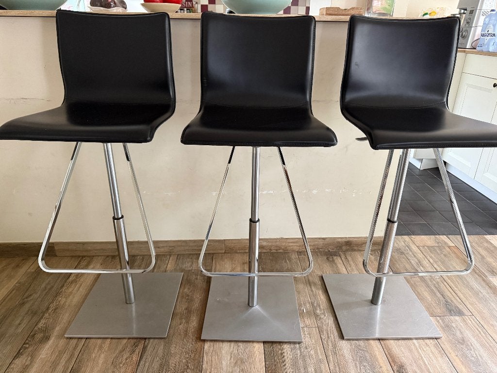 Barkruk Cattelan Italia, Huis en Inrichting, Barkrukken, Ophalen, Leer, Zo goed als nieuw, 90 cm of meer