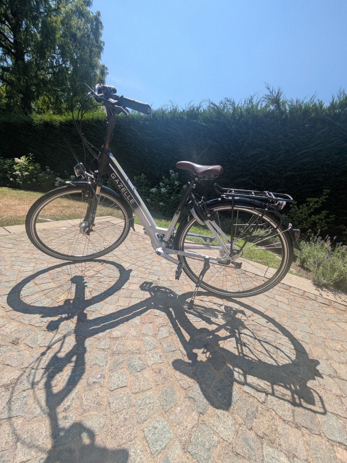 Nieuwstaat: Gazelle Torrente T27+, Fietsen en Brommers, Fietsen | Dames | Omafietsen, Ophalen