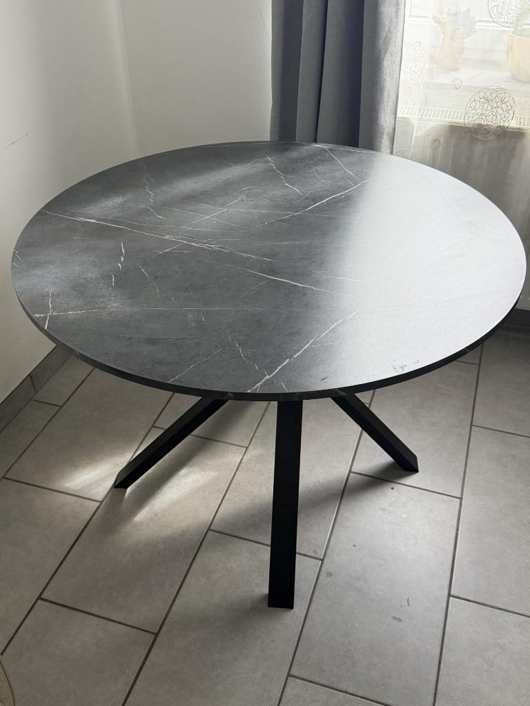 MARIEDAMM Table ronde , noir marbré, 105 cm, 100 à 150 cm, Quatre personnes, Rond, 100 à 150 cm