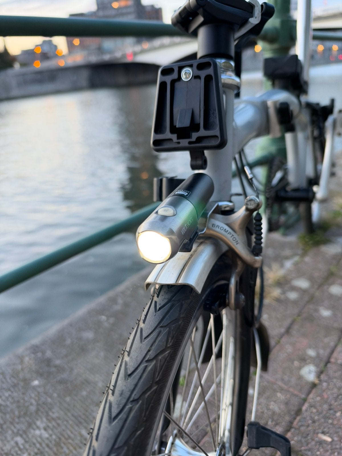 BROMPTON H6L, Vélos & Vélomoteurs, Vitesses, Frein sur jante, Brompton, Comme neuf