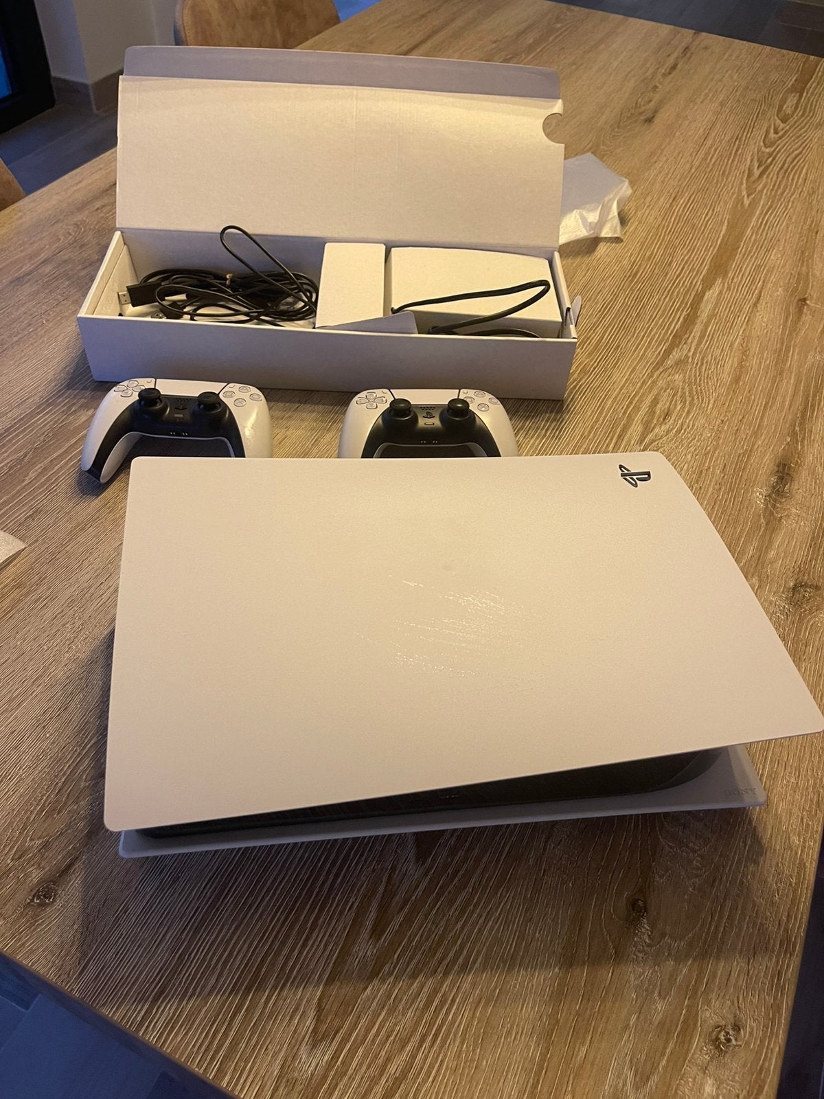 Ps5 Disc Edition + 2 controllers, Games en Spelcomputers, Ophalen, Zo goed als nieuw, Playstation 5