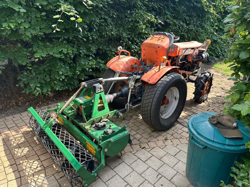 Te Huur: minitractor (kubota b7001) met werktuigen, Enlèvement
