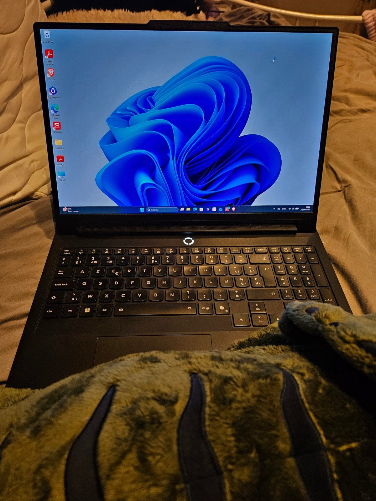 Lenovo Legion Pro 7i Gen 10, Informatique & Logiciels, Neuf, Intel Core Ultra 9 Series 2, 64 GB ou plus, 16 pouces