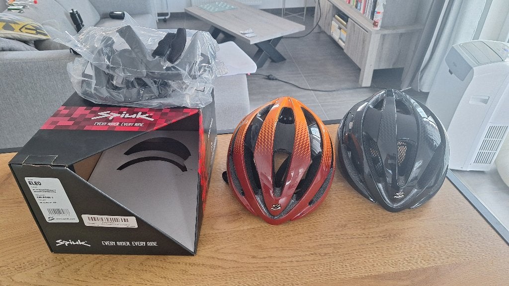 2 casques Spiuk taille M-L + chaussures Sidi Genius 10/45, Ophalen, Heren, Spiuk + sidi, Schoenen
