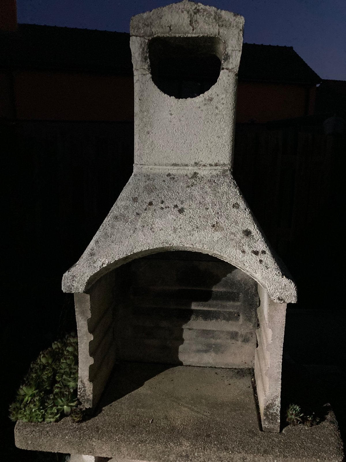 Stenen BBQ ( afhalen in Ninove), Tuin en Terras, Ophalen, Gebruikt