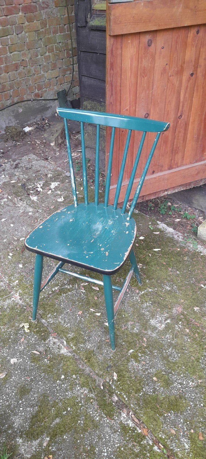 Gratis 5 vintage keukenstoelen, Ophalen