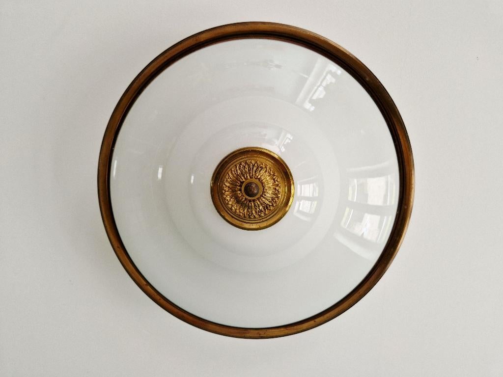 Plafonnier Mid-century en laiton et opaline blanche, 1950, Enlèvement ou Envoi