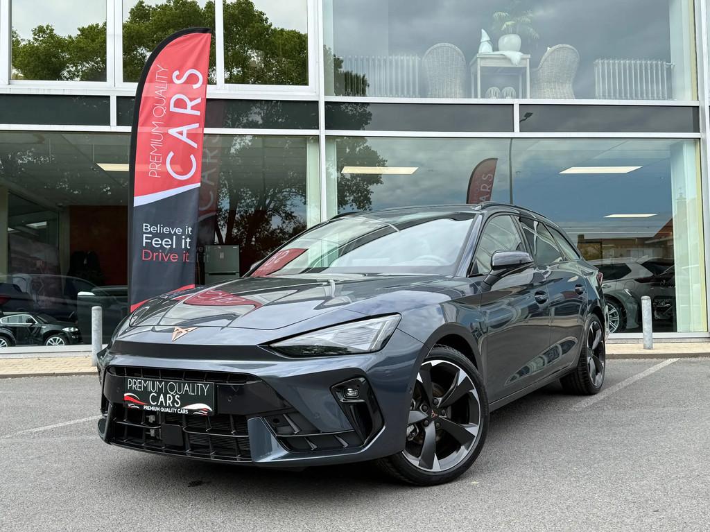CUPRA Leon CARPLAY / CAMERA / ZETEL & STUURVERWARMING / ADAP, Auto's, Cupra, Automaat, 4 cilinders, Leon, Leder en Stof