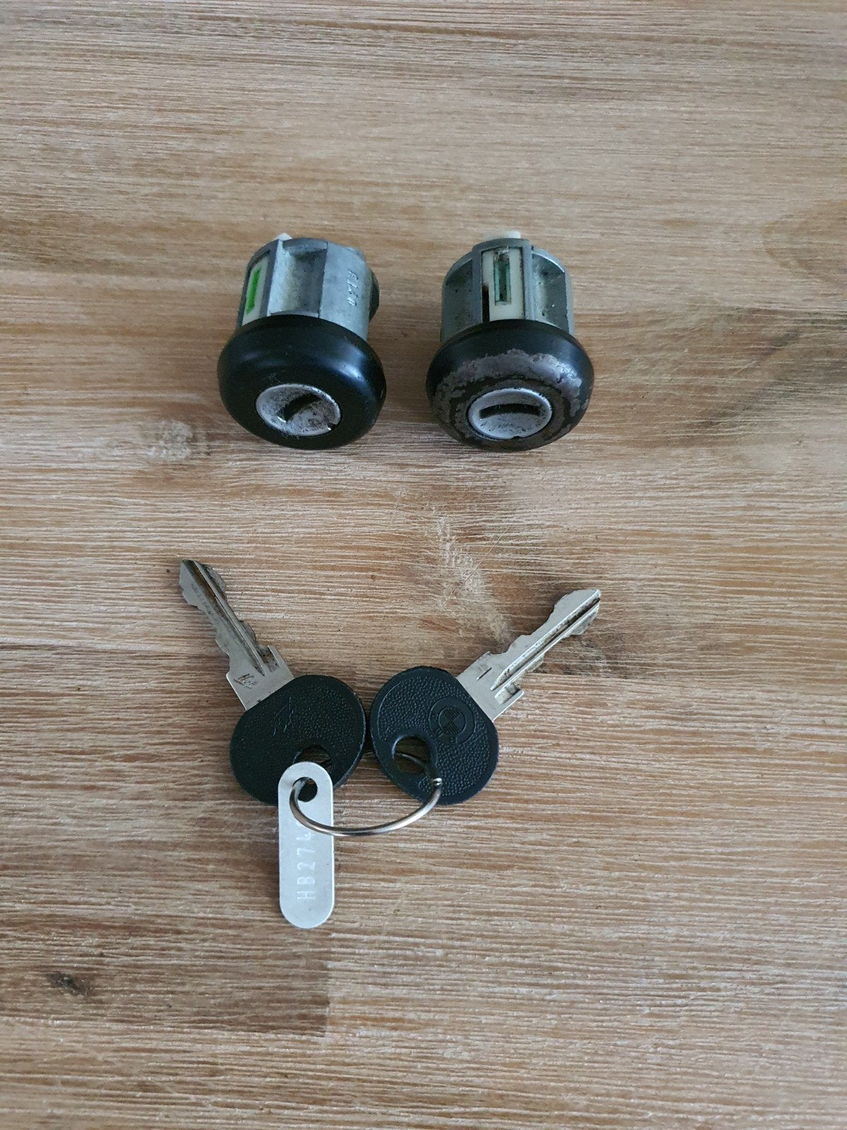 2x bmw e30 contact slot en sleutels, Auto-onderdelen, Ophalen, BMW