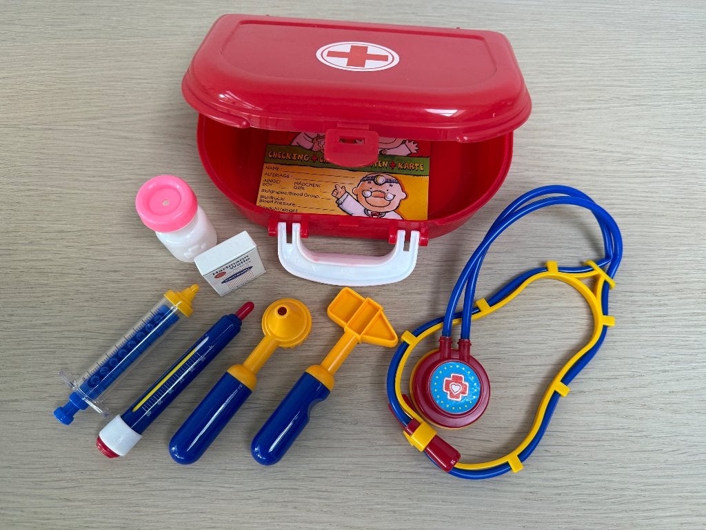 Dokterstasje met toebehoren, Kinderen en Baby's, Ophalen of Verzenden, Nieuw, Overige typen