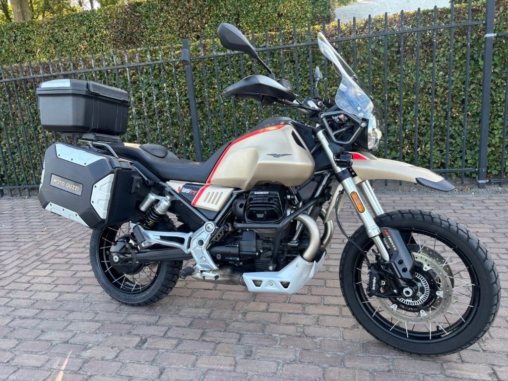 Moto guzzi V85 tt travel, 2 cilinders, Occasion, Motorrijbewijs A, Bedrijf