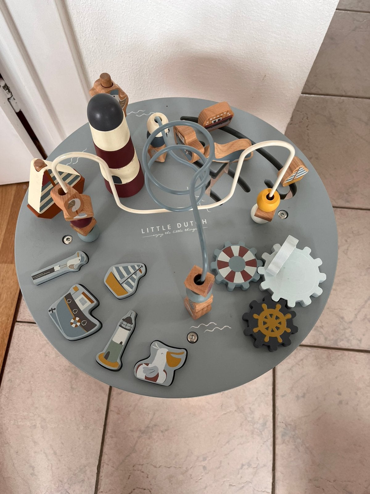 Activiteiten Tafel, Ophalen, Zo goed als nieuw