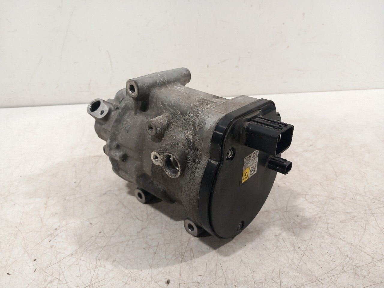 Airco pomp Suzuki Swace, Onderdelen@venauto.nl, Van der Ven Autorecycling B.V., Gebruikt, Ettenseweg 76, 4706 PB Roosendaal, The Netherlands