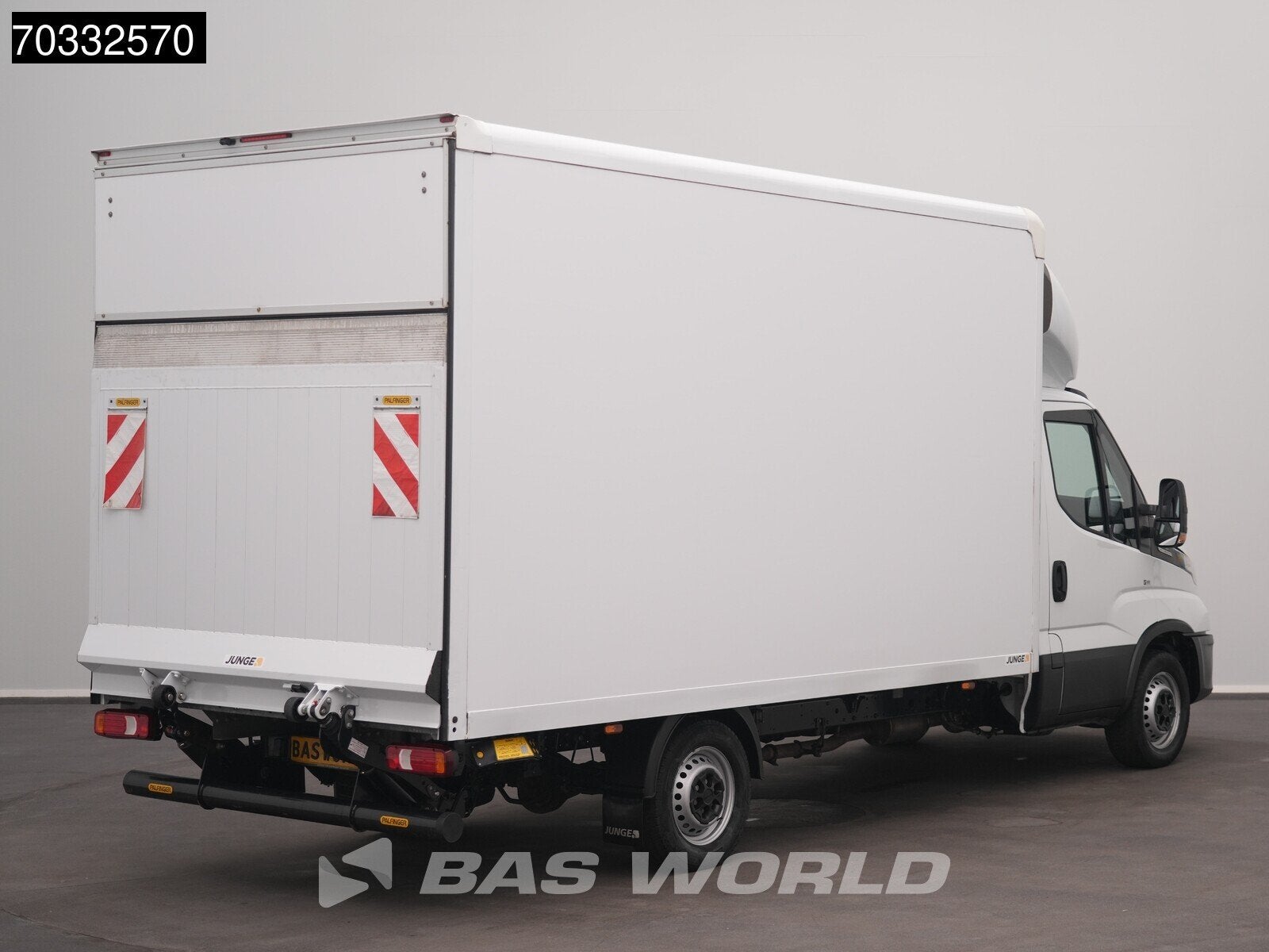 Iveco Daily 35S16 Automaat Laadklep 160PK Airco Hi-Connect C, Automaat, Stof, Gebruikt, Iveco