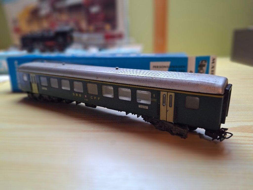Märklin 4066 H0 – Blikken SBB Personenrijtuig 1e klasse, Analogique, Courant alternatif, Wagon, Enlèvement
