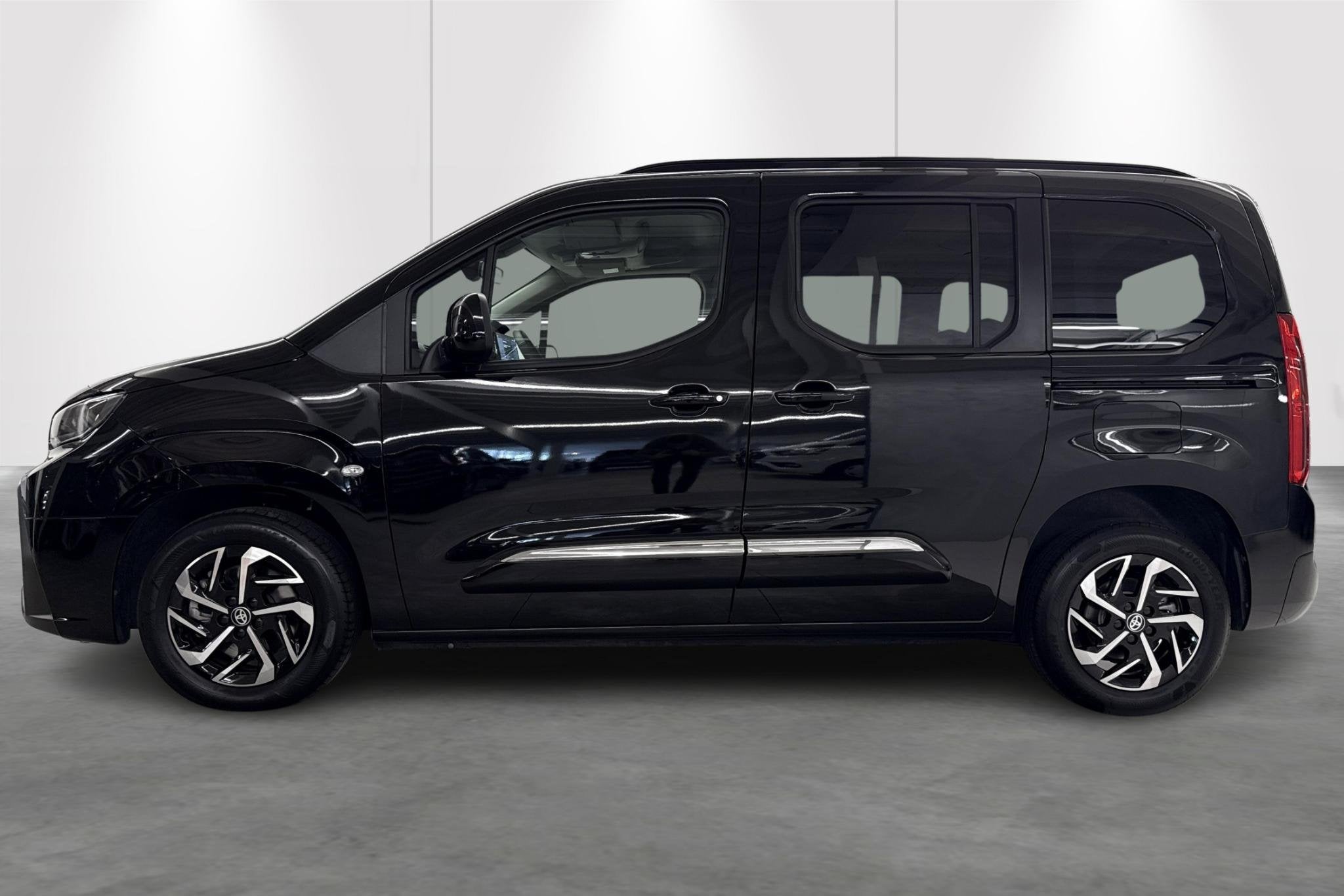 Toyota Proace City Verso 1.5D 96kW SWB Family PR Aut., Auto's, Toyota, https://public.car-pass.be/vhr/0a4aa09f-b461-4e2d-864b-b40f4086eb34