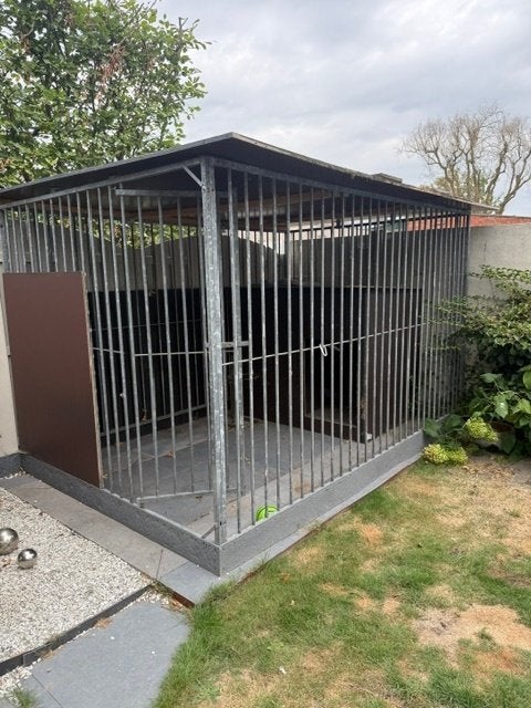 Bench/Kenel, Dieren en Toebehoren, Hondenbenches, Ophalen, Gebruikt