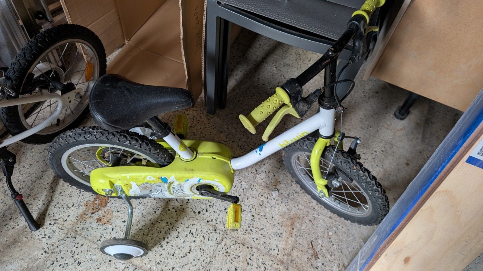vélo btwin 12 pouces avec petites roues, Frein sur jante, Stabilisateurs, Enlèvement, Utilisé