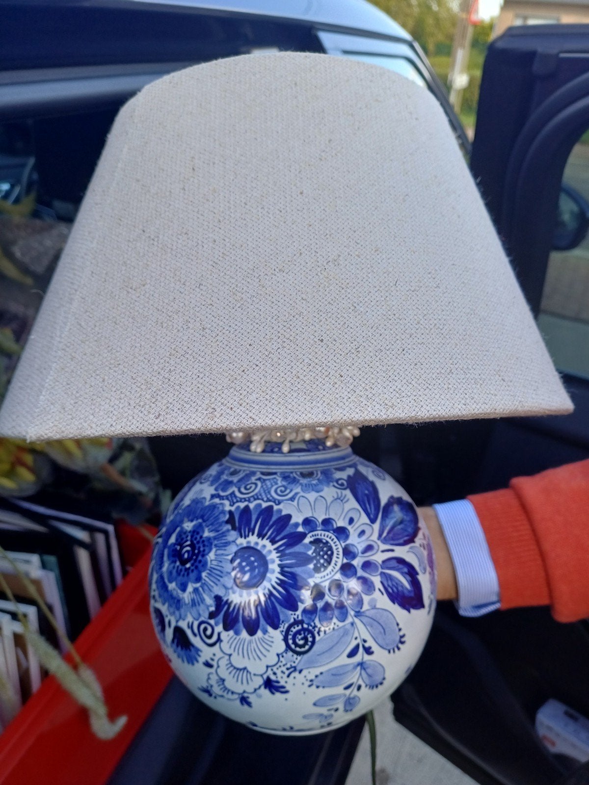 Lamp in Delfts porselein in goede staat., Ophalen