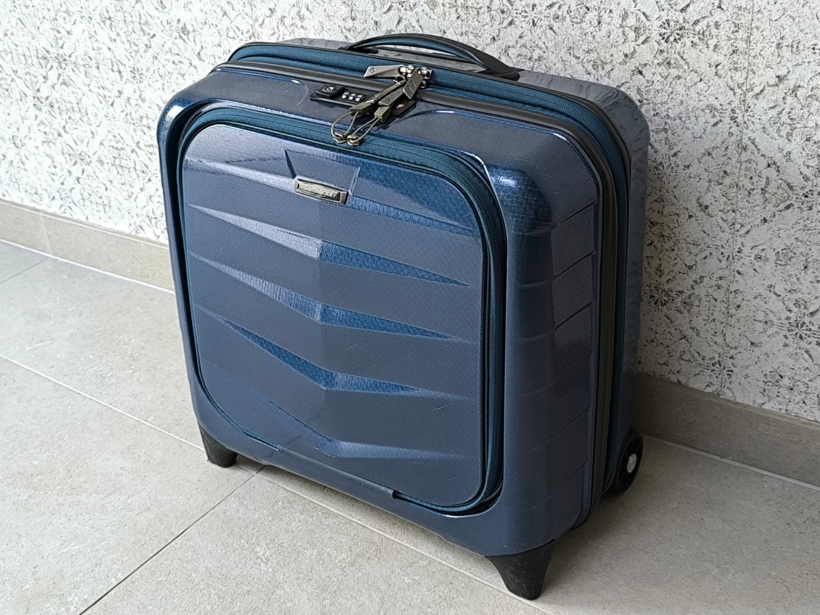 Samsonite Lite-Biz Rolling Tote (2,6kg! 31l) Blauw., Handtassen en Accessoires, Koffers, Gebruikt, Hard kunststof, Minder dan 50 cm